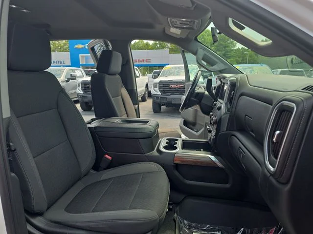 Used 2021 White Chevrolet LT Trail Boss image 11