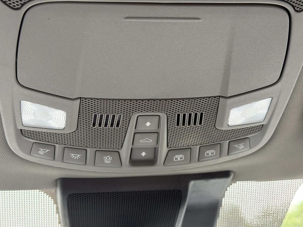 Used 2021 Gray Ford Lariat image 33