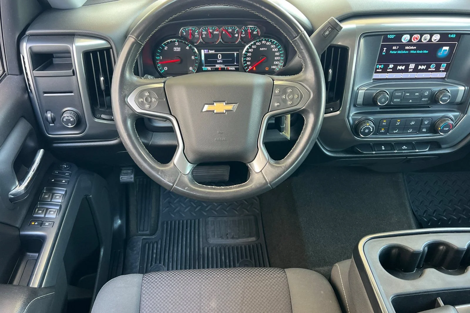 Used 2017 SUMMIT WHITE Chevrolet LT image 14
