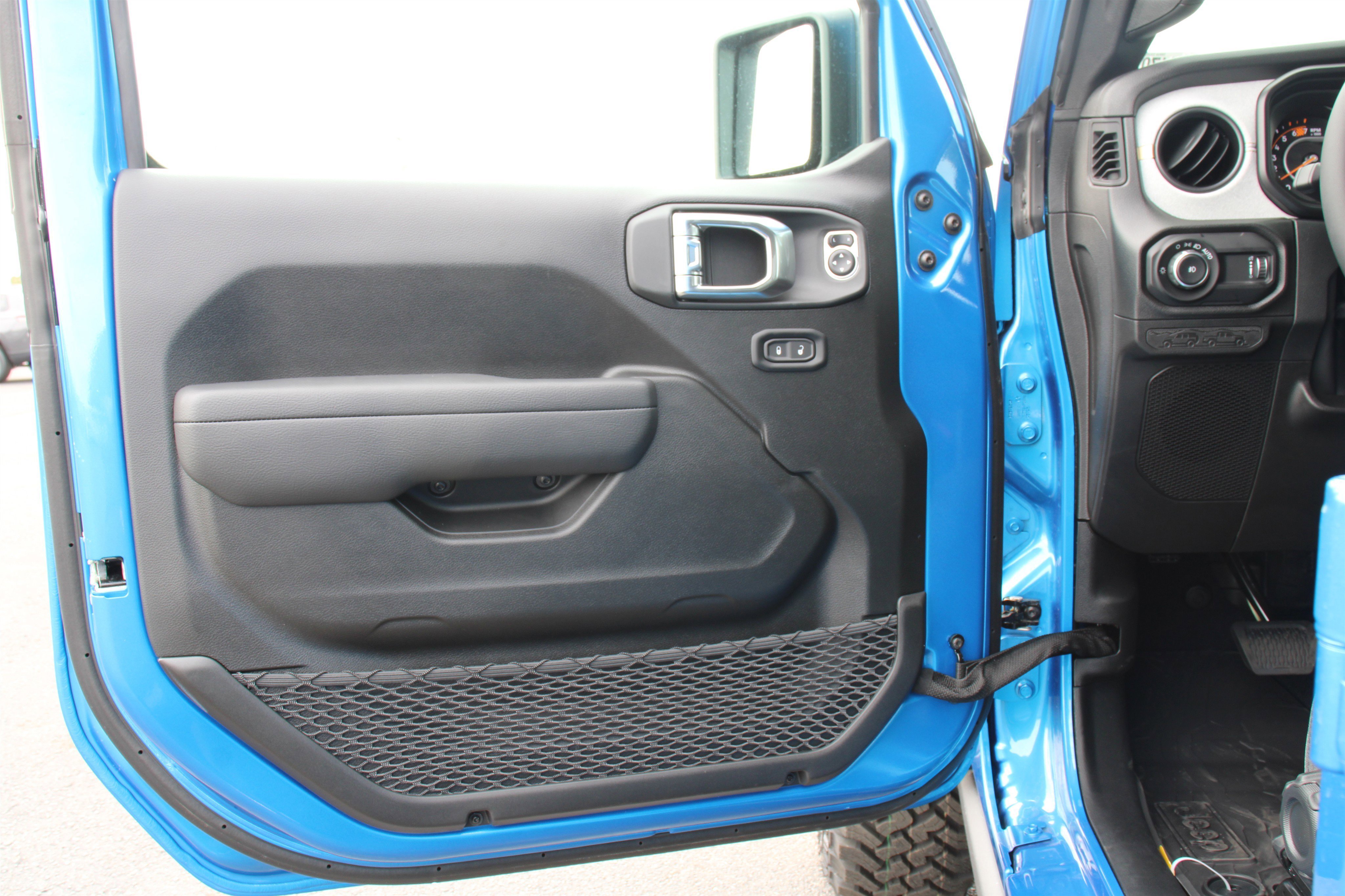 New 2026 Hydro Blue Pearl-Coat Exterior Paint Jeep Willys image 6