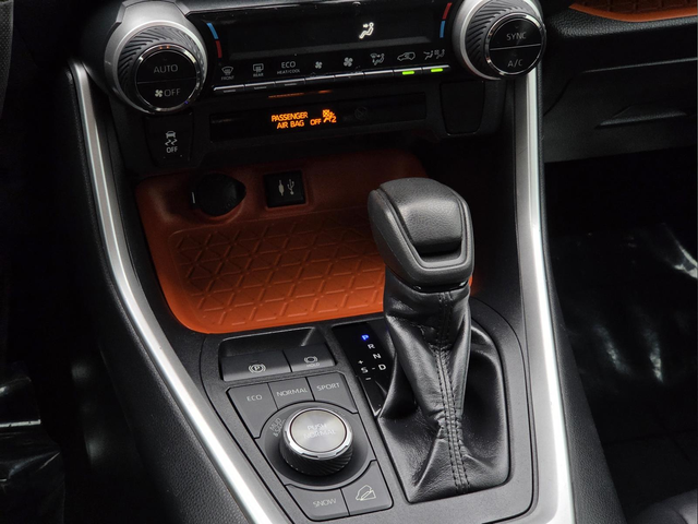 Used 2019 Blue Toyota Adventure image 11