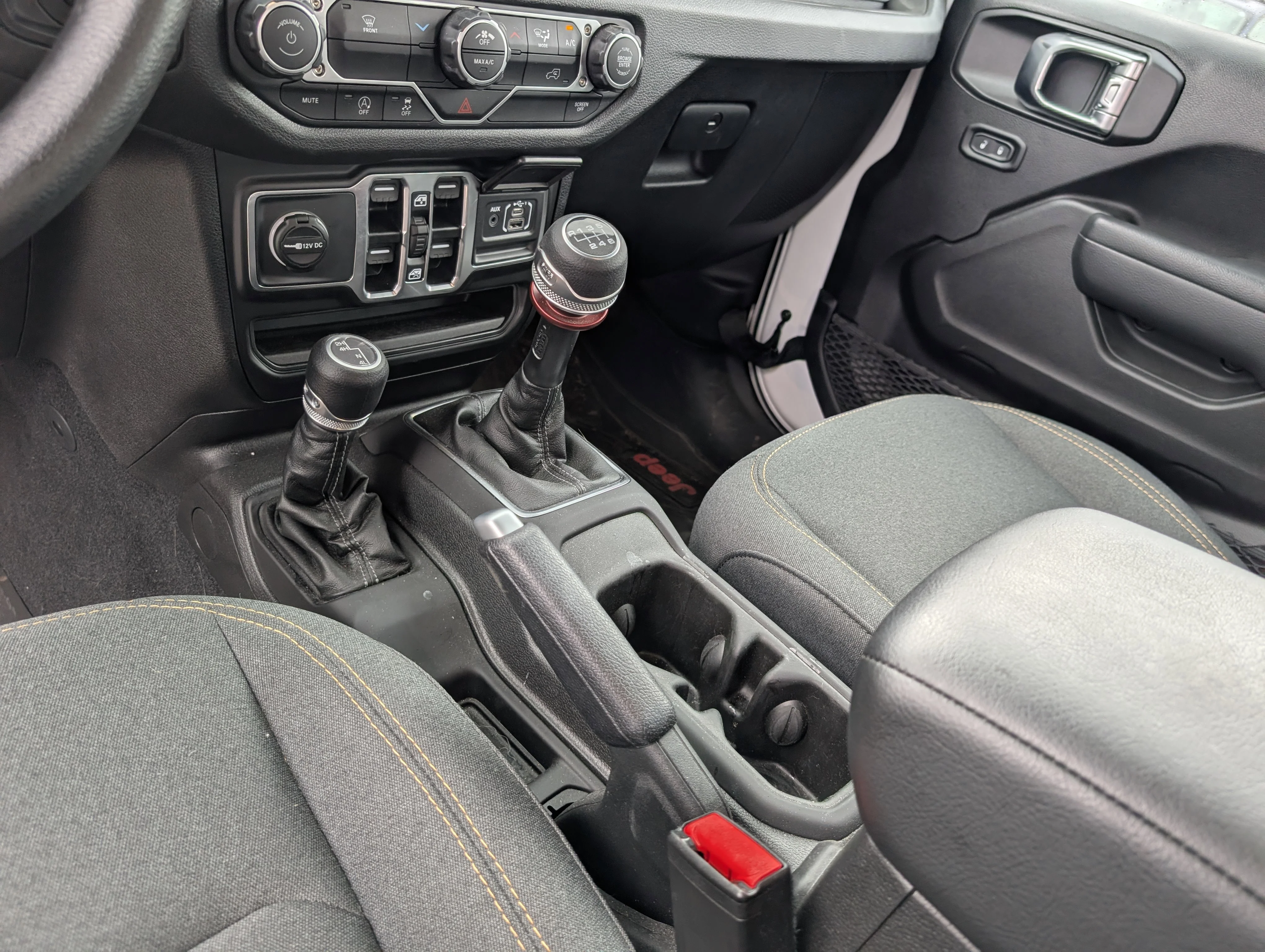 Used 2025 Bright White Jeep Sport image 31