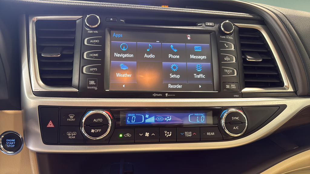 Used 2014 Red Toyota Limited image 29