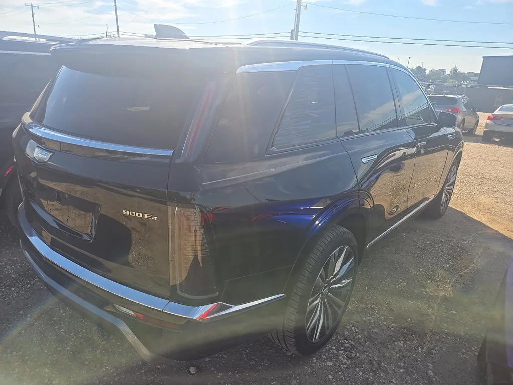 2026 Cadillac VISTIQ Premium Luxury - Photo 3
