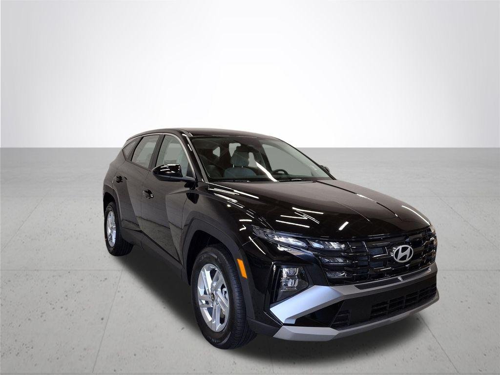 New 2026 Phantom Black Hyundai SE image 5