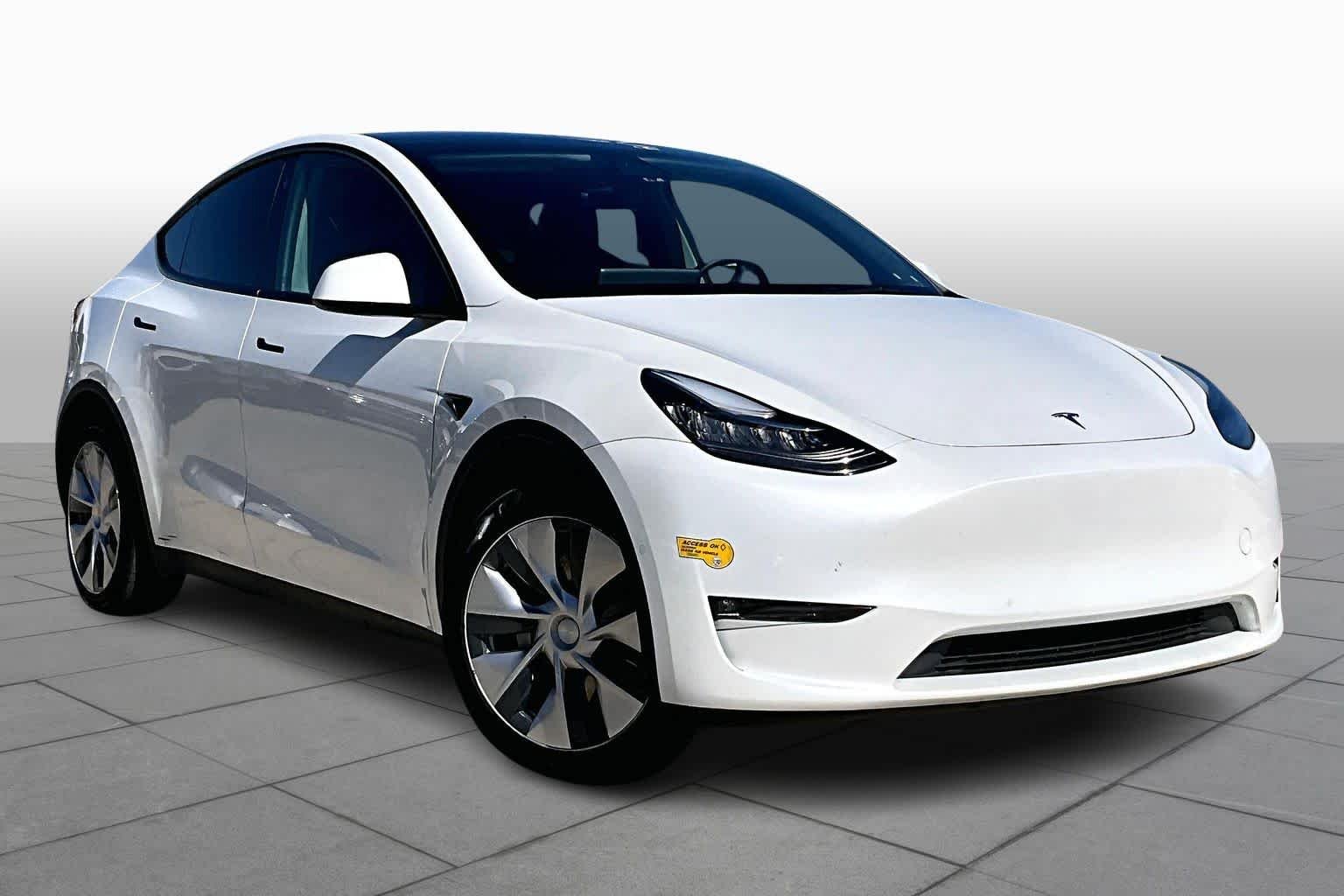 Used 2022 Tesla Model Y Long Range with VIN 7SAYGDEE1NF361677 for sale in Anaheim, CA