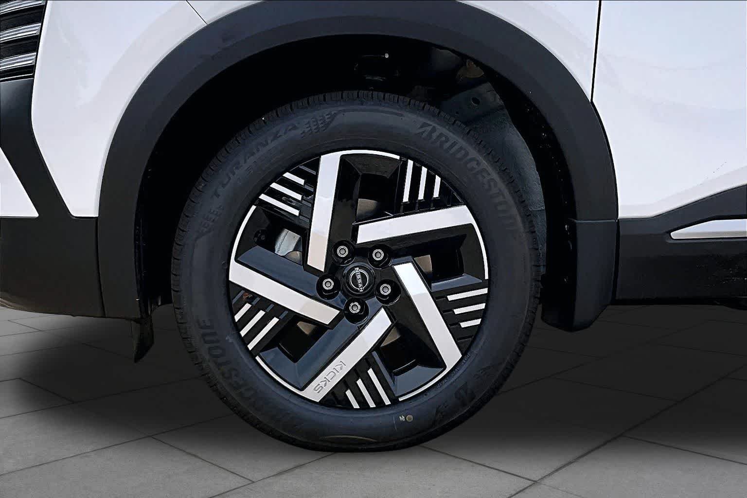 New 2027 Fresh Powder Nissan SV image 9