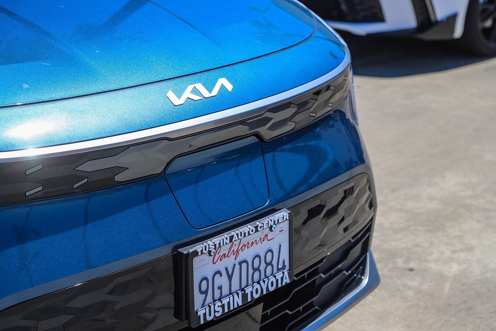 Used 2023 Blue Kia Wind image 5