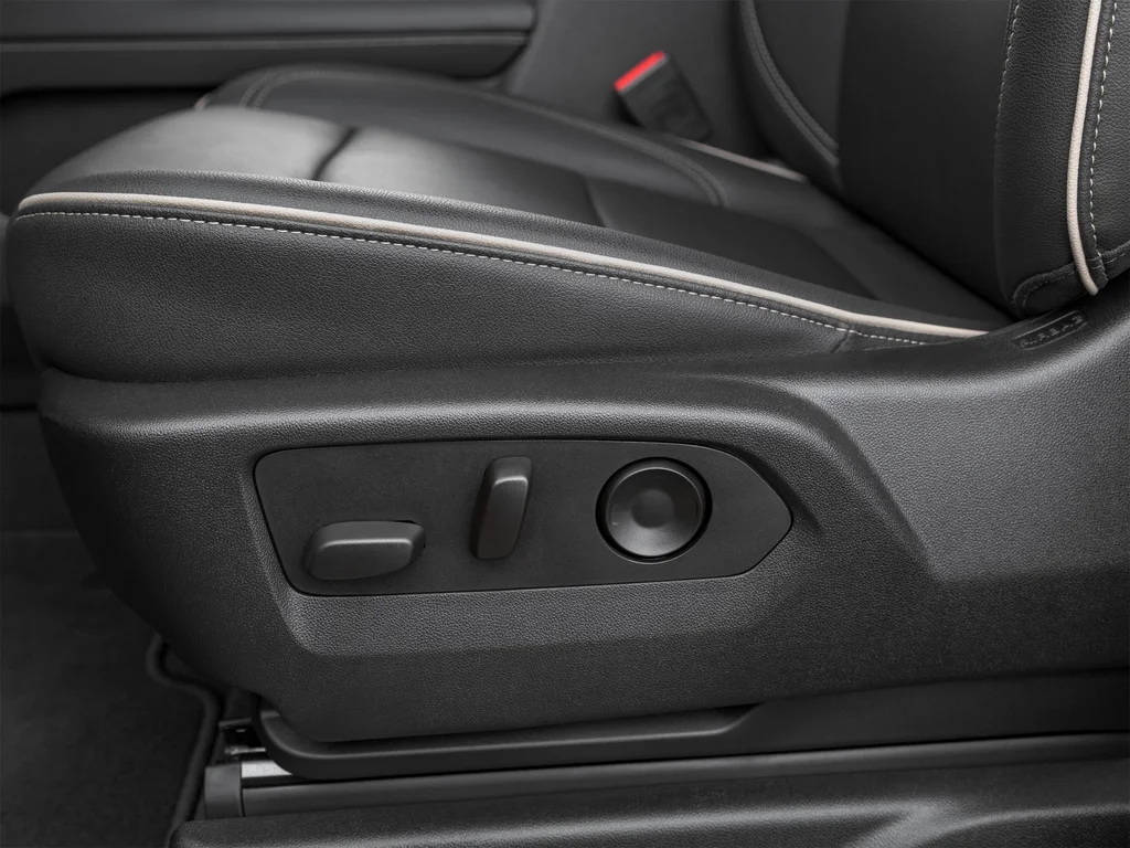 Used 2023 Black GMC Denali Ultimate image 24
