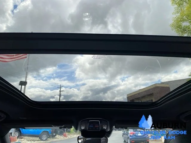 Used 2024 White Jeep 4xe image 31