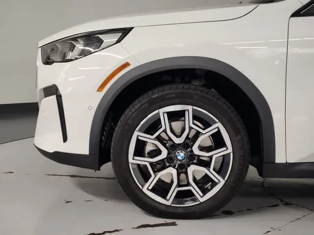 Used 2026 Alpine White BMW xDrive28i image 11