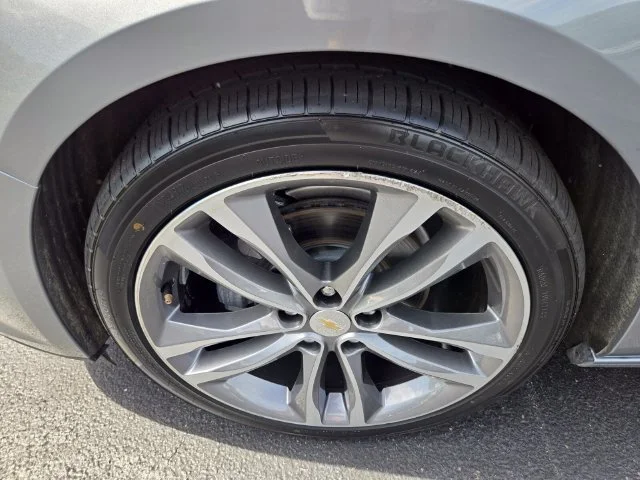 Used 2024 Sterling Gray Metallic Chevrolet 2LT image 26