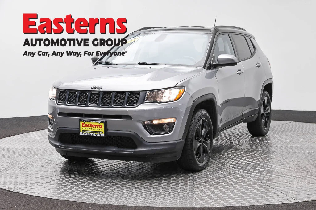 Used 2020 Silver Jeep Latitude image 1