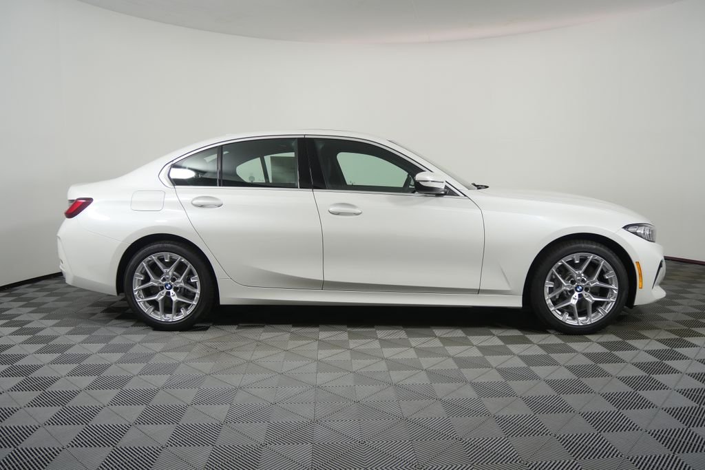 New 2026 Mineral White Metallic BMW 330i xDrive image 3