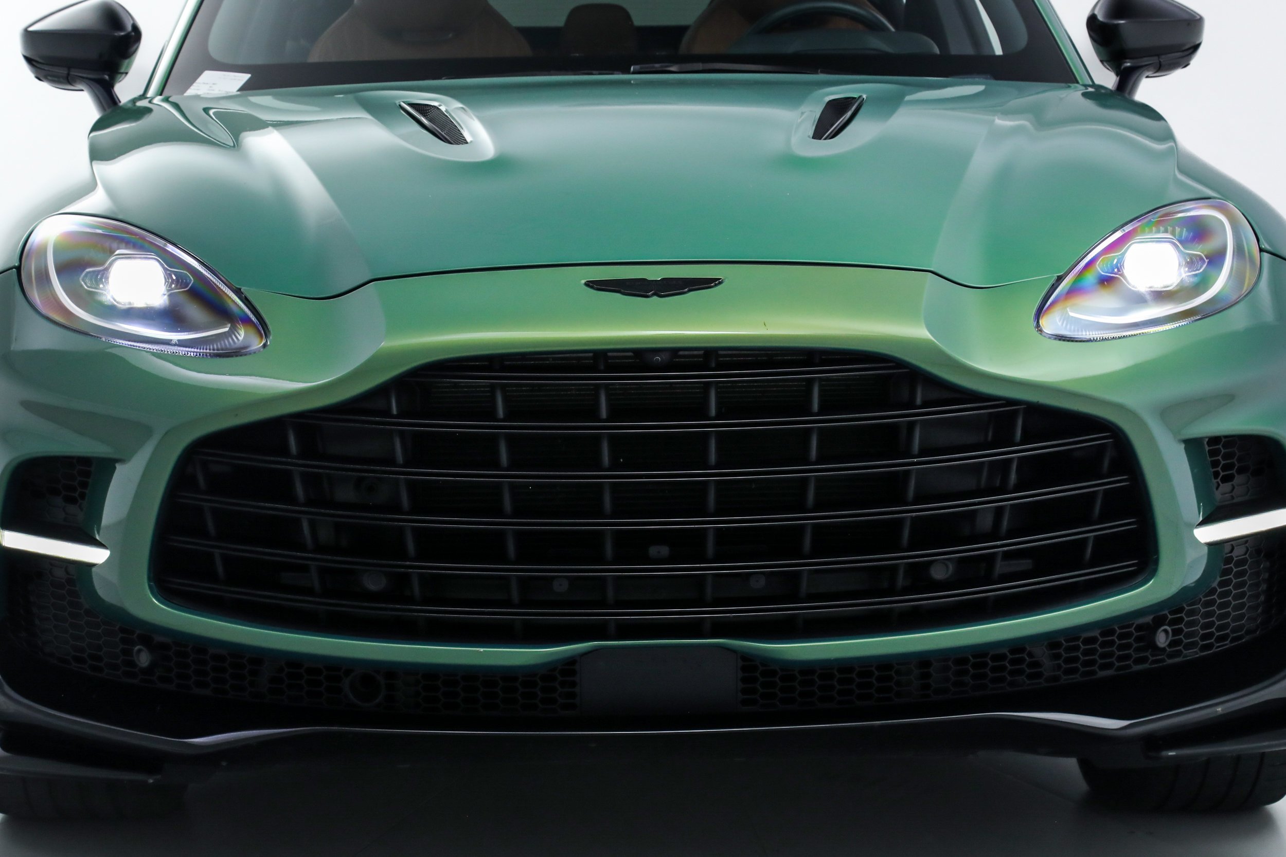 Used 2023 Green Aston Martin 707 image 9