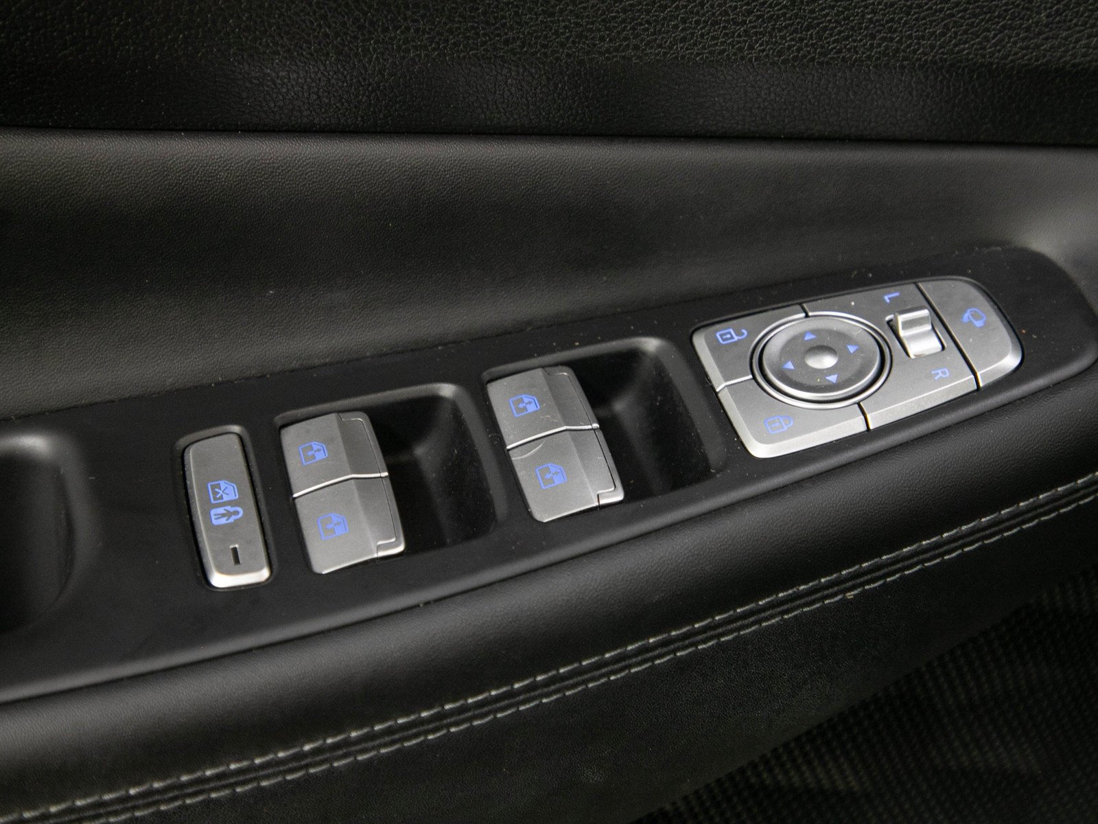 Used 2022 Portofino Gray Hyundai Calligraphy AWD image 22