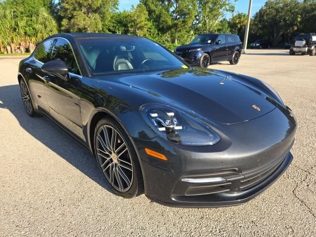 Used 2020 Volcano Grey Metallic Porsche 4 image 7