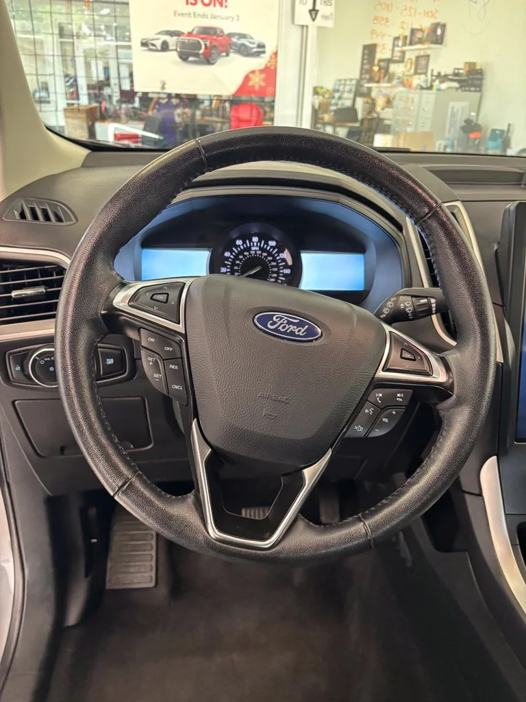 2024 Ford Edge SEL - Photo 12