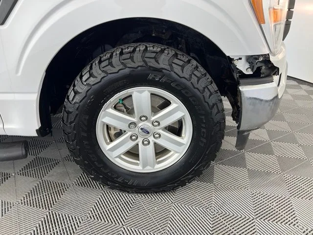 Used 2022 White Ford XL image 34