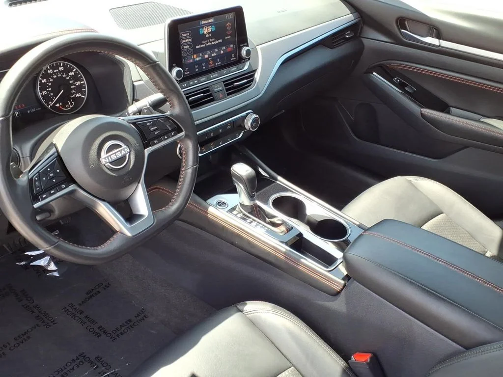 Used 2023 Black Nissan 2.5 SR image 16