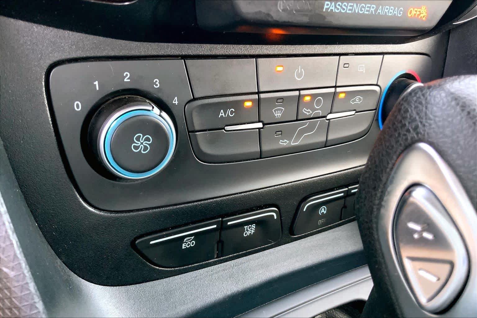 Used 2023 Frozen White Ford XLT image 32