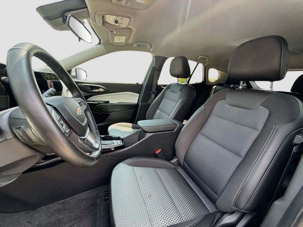 2025 Chevrolet Trax LT - Photo 12