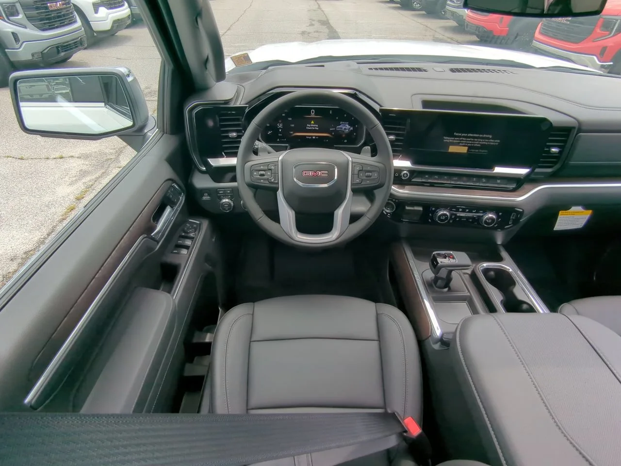 2026 GMC Sierra 1500 SLT - Photo 15