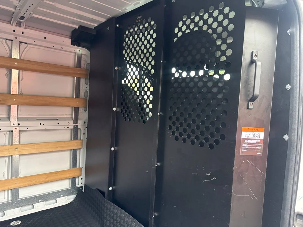 Used 2025 White Ram Base image 19