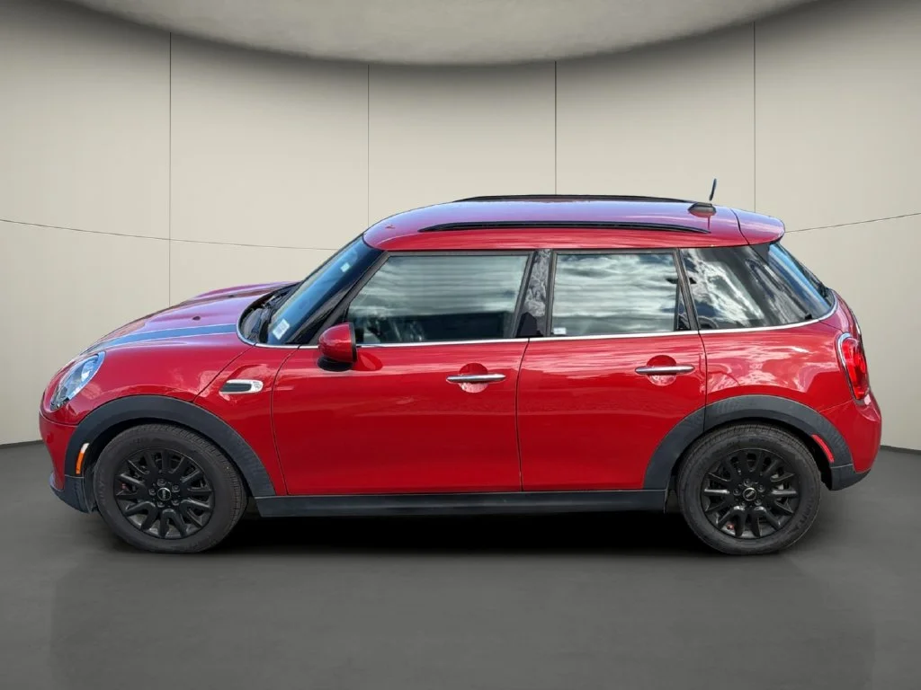 Used 2015 Red MINI Base image 4