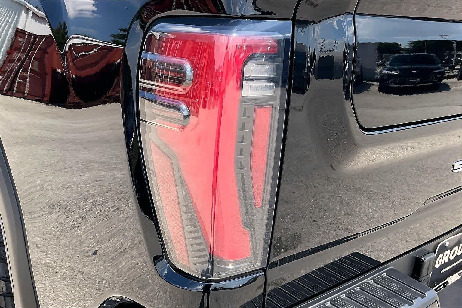 Used 2026 Onyx Black GMC AT4 image 29
