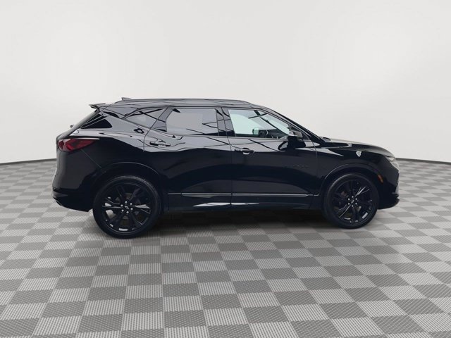 Used 2020 Black Chevrolet RS image 41