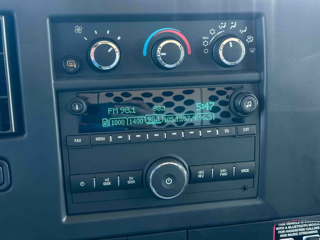 2025 Chevrolet Express Cargo Work Van - Photo 21