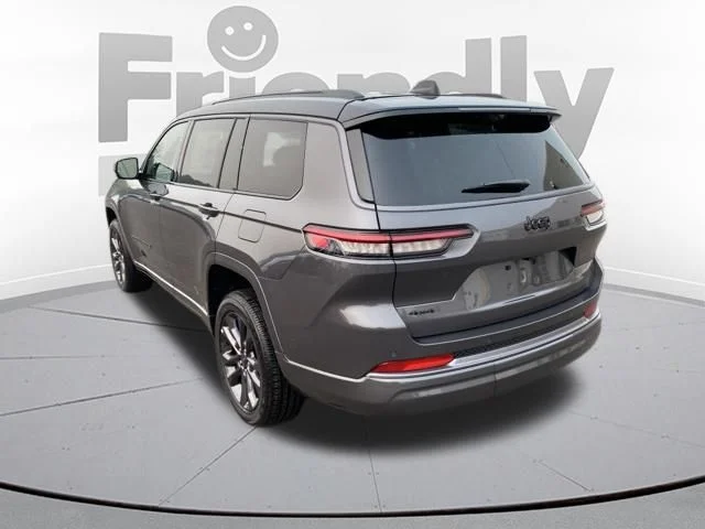 New 2026 Baltic Gray Metallic Clear-Coat Exterior Paint Jeep Limited Reserve image 3