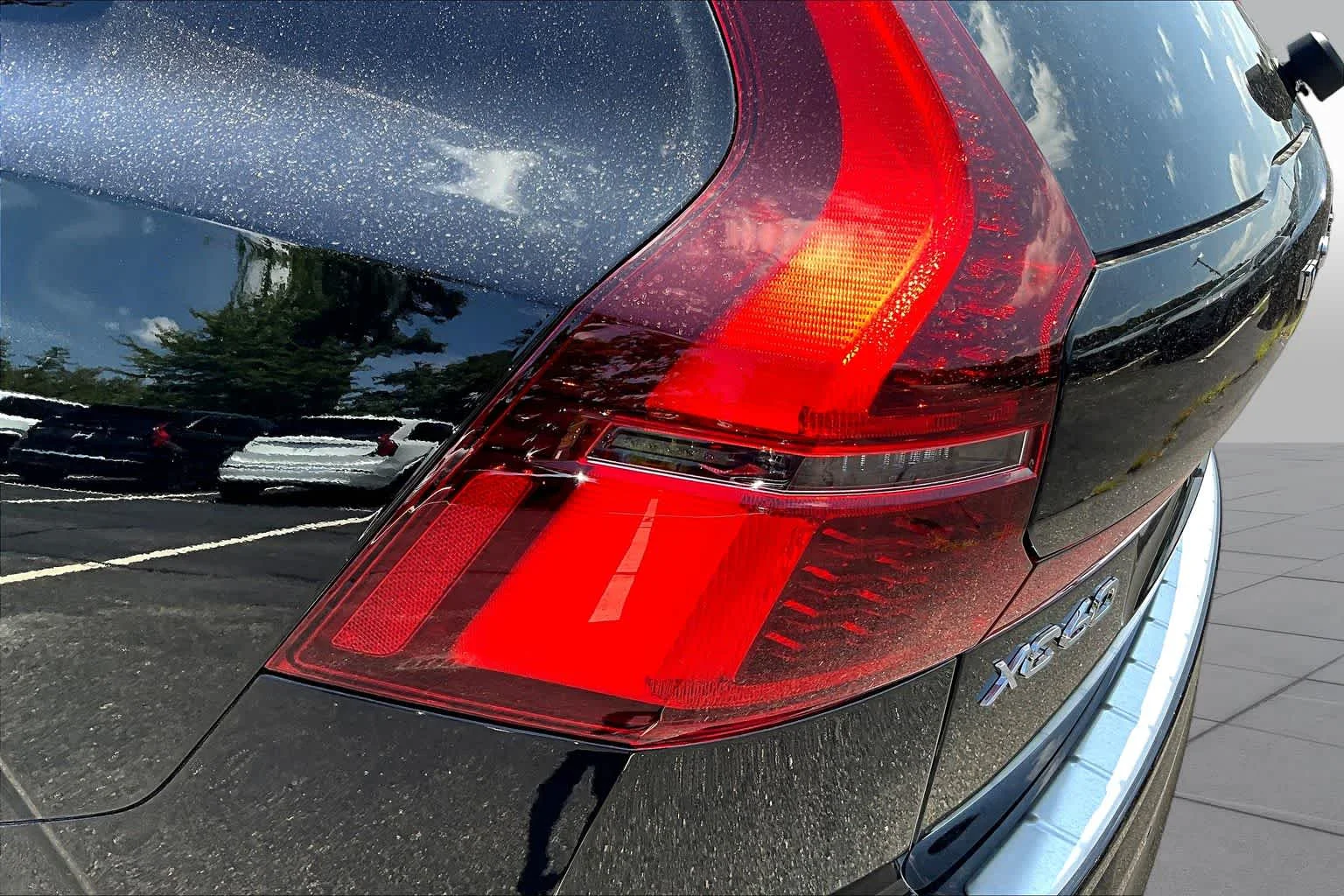 New 2026 Onyx Black Metallic Volvo Ultra image 5