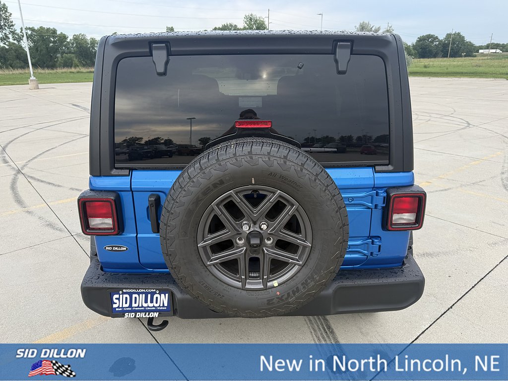 New 2026 Hydro Blue Pearl-Coat Exterior Paint Jeep 4-Door Sport S 4x4 image 4