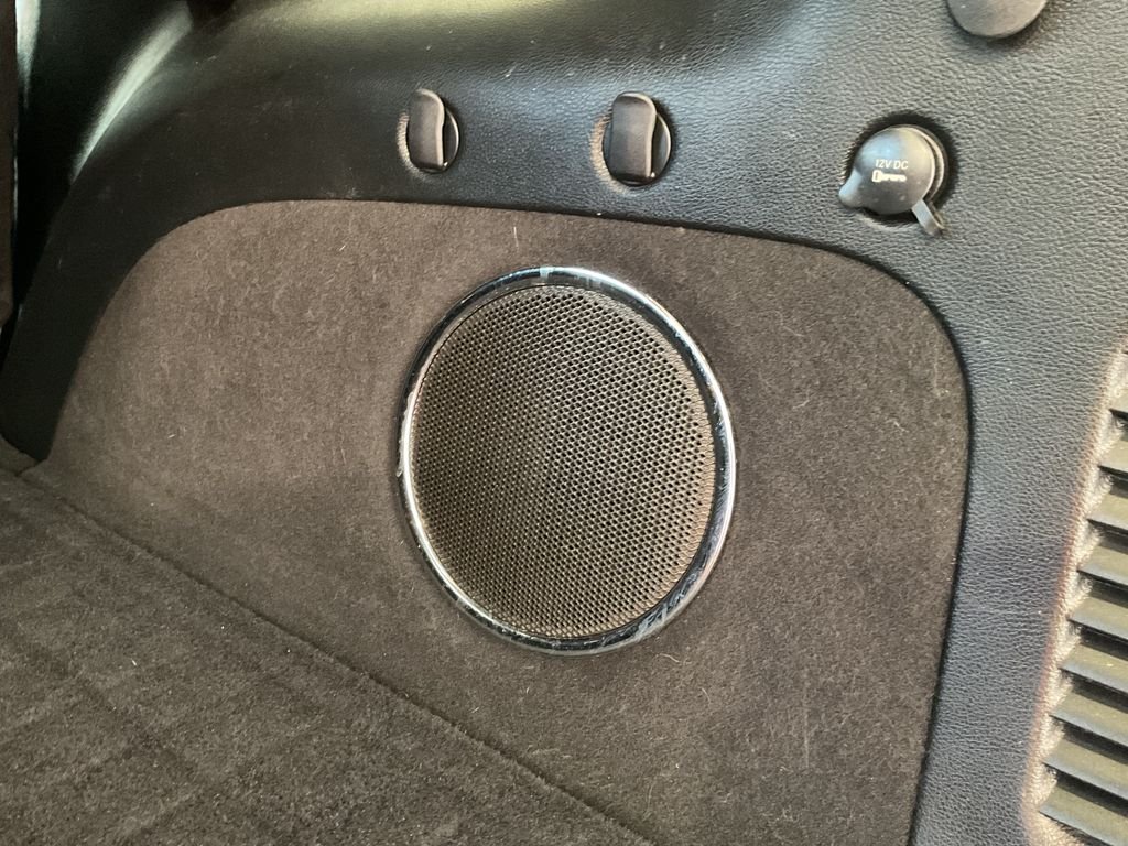 Used 2019 Gray Jeep Limited image 10