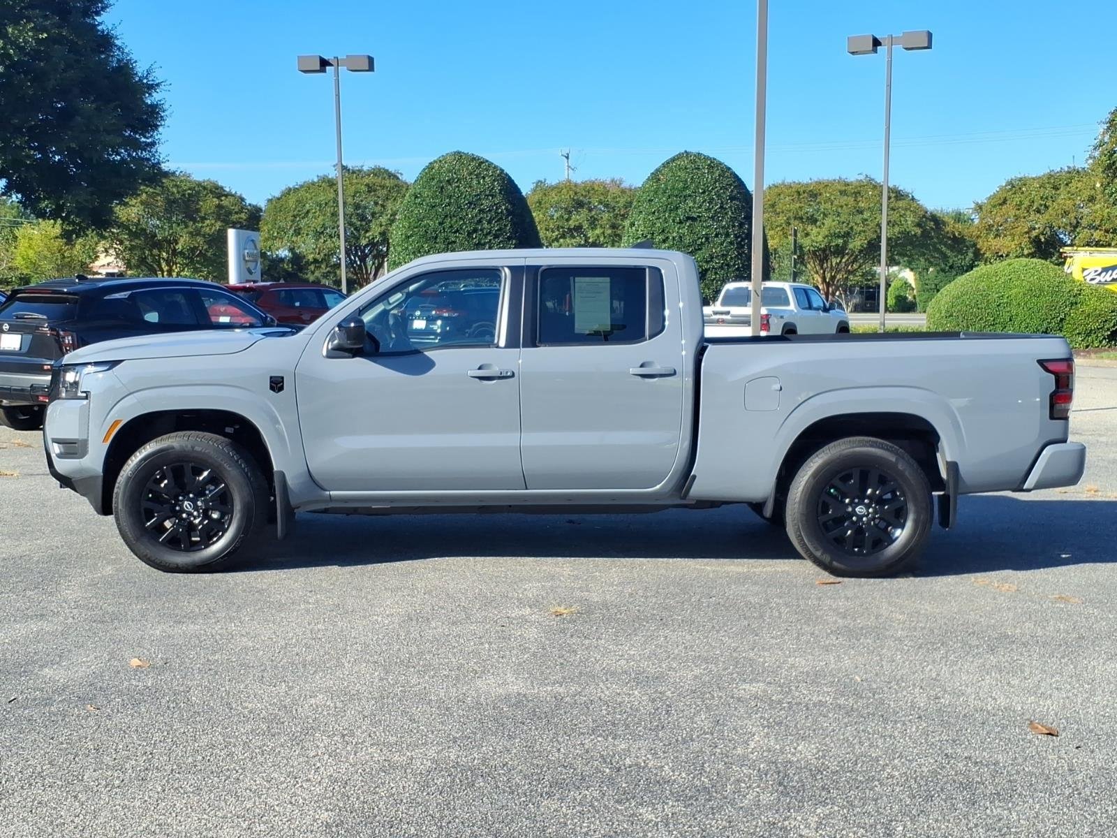 Used 2026 Boulder Gray Pearl Nissan SV image 3