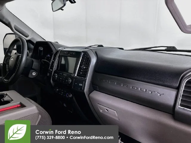 Used 2018 Shadow Black Ford XLT image 30