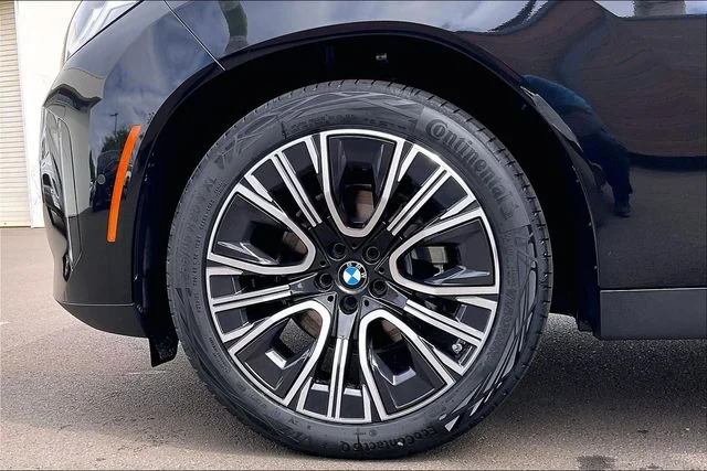 New 2026 Black Sapphire Metallic BMW 30 xDrive image 11