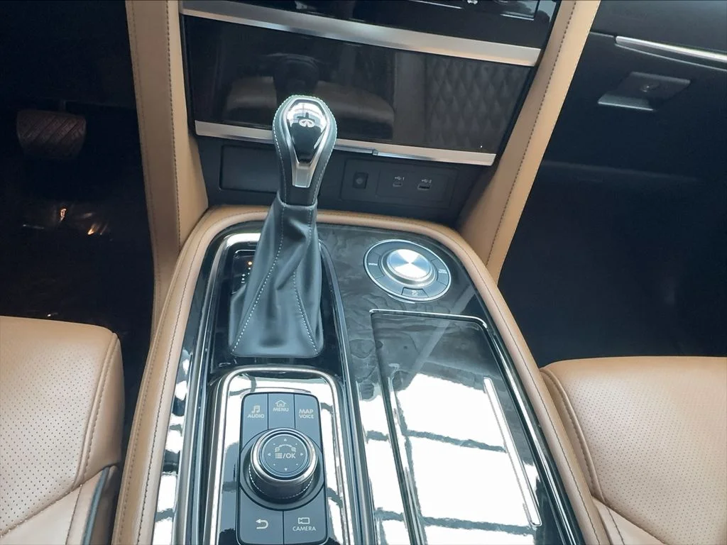 Used 2022 Black INFINITI Sensory image 38