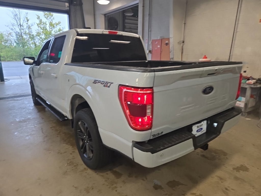 Used 2021 White Ford XLT image 12