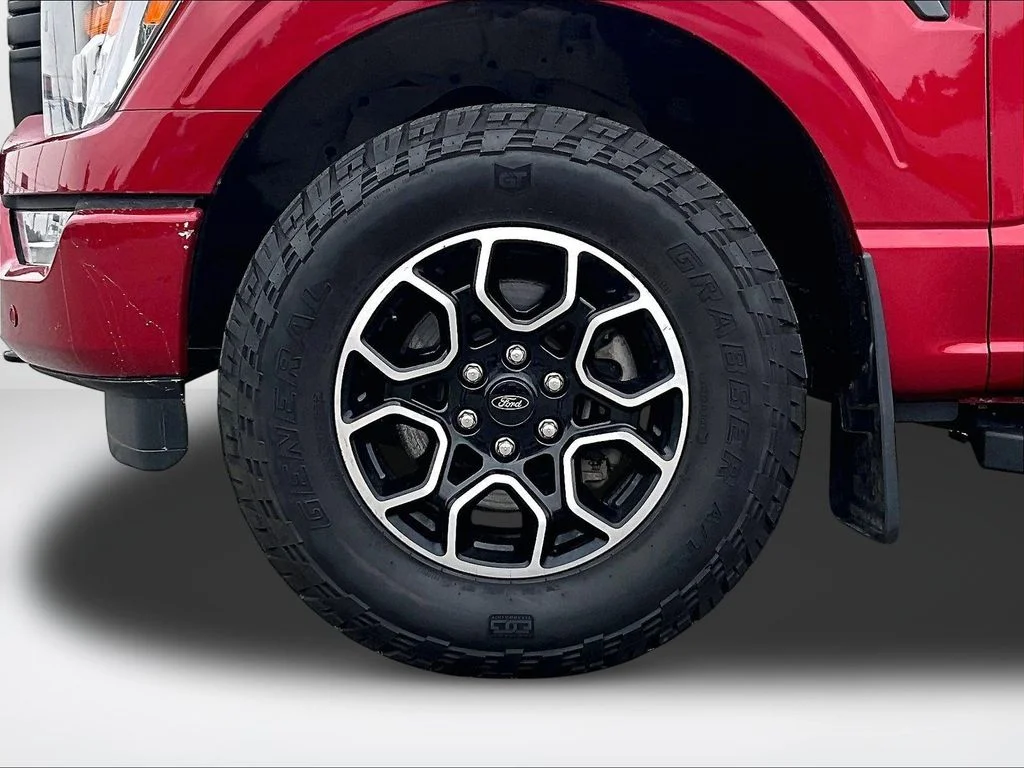 Used 2021 Red Ford Lariat image 10