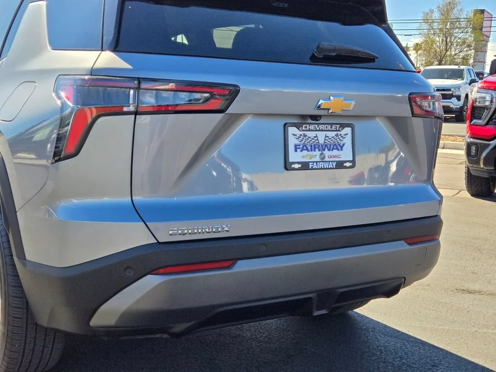 Used 2025 Sterling Gray Metallic Chevrolet LT image 5