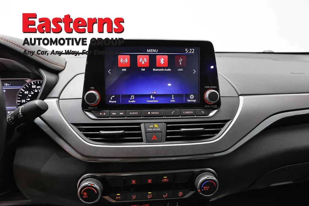 Used 2024 Black Nissan 2.5 SR image 12