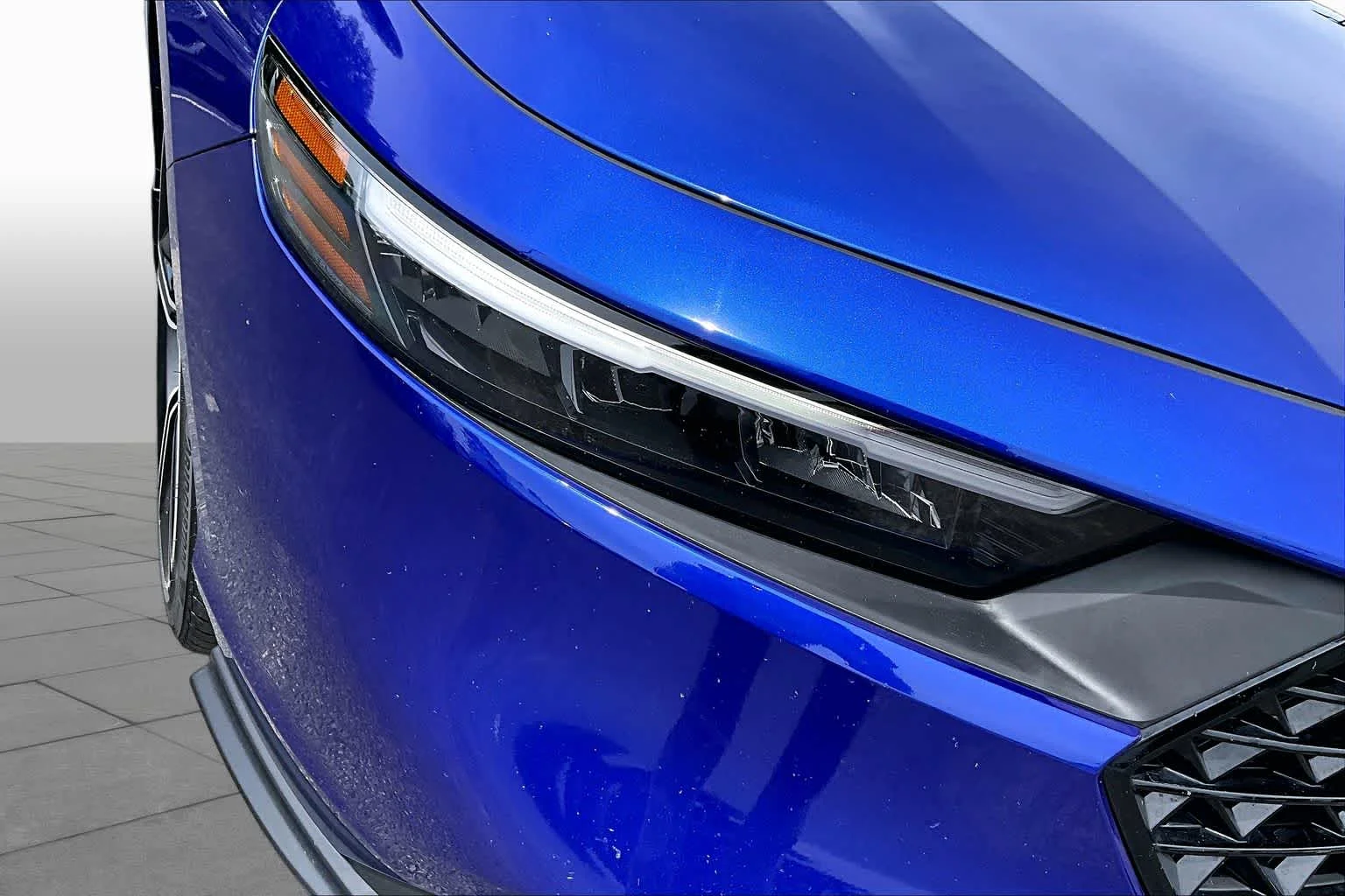 Used 2025 Still Night Pearl Honda Sport image 26