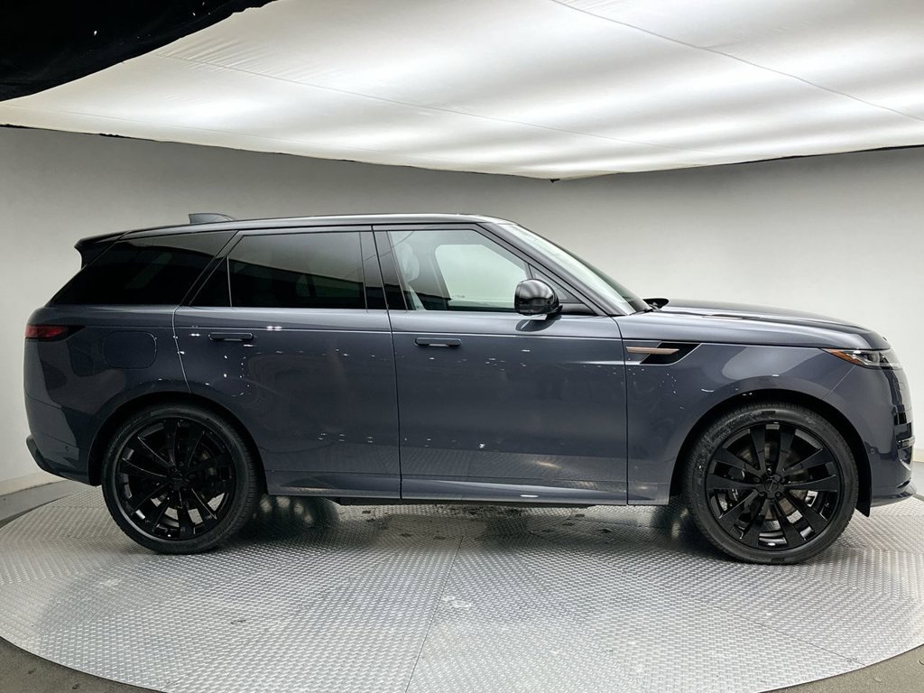 New 2026 Varesine Blue Metallic Land Rover Autobiography image 4
