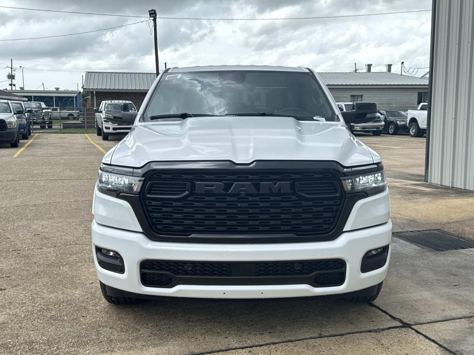 New 2026 Bright White Clear-Coat Exterior Paint RAM Big Horn image 2