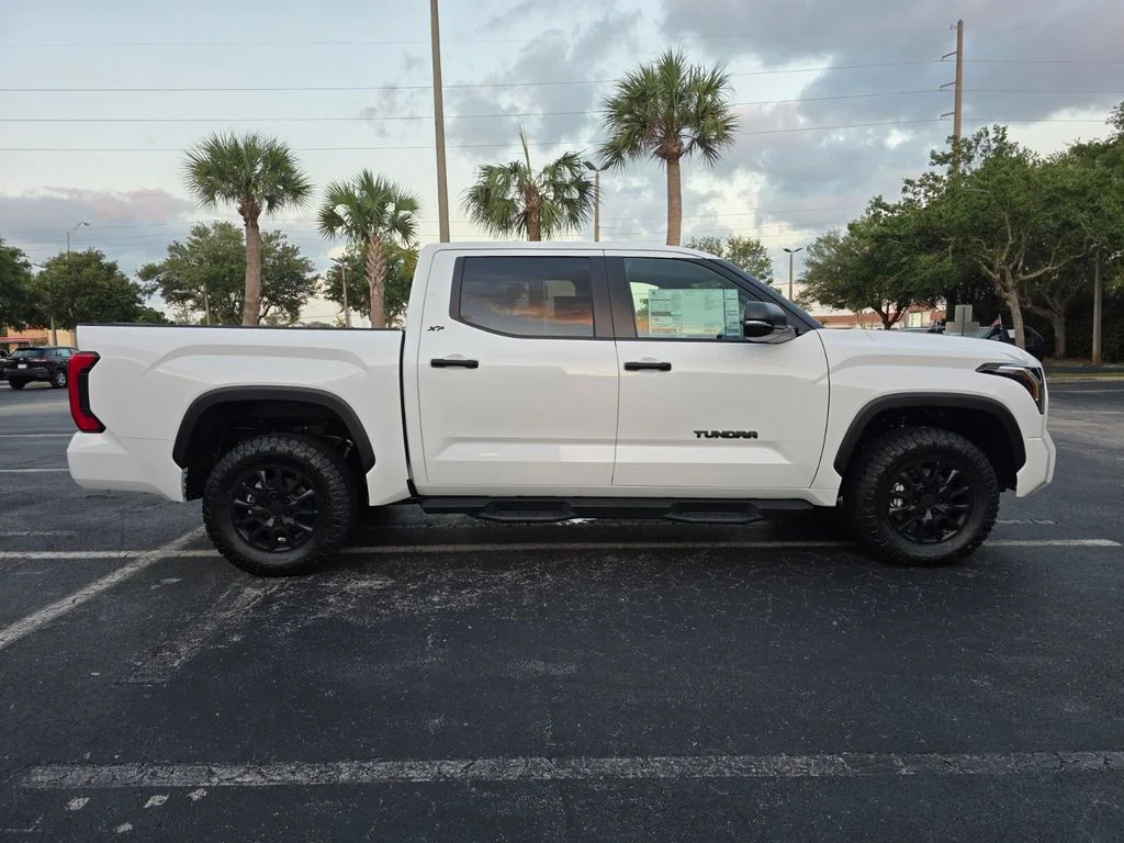 2026 Toyota Tundra SR5 - Photo 12