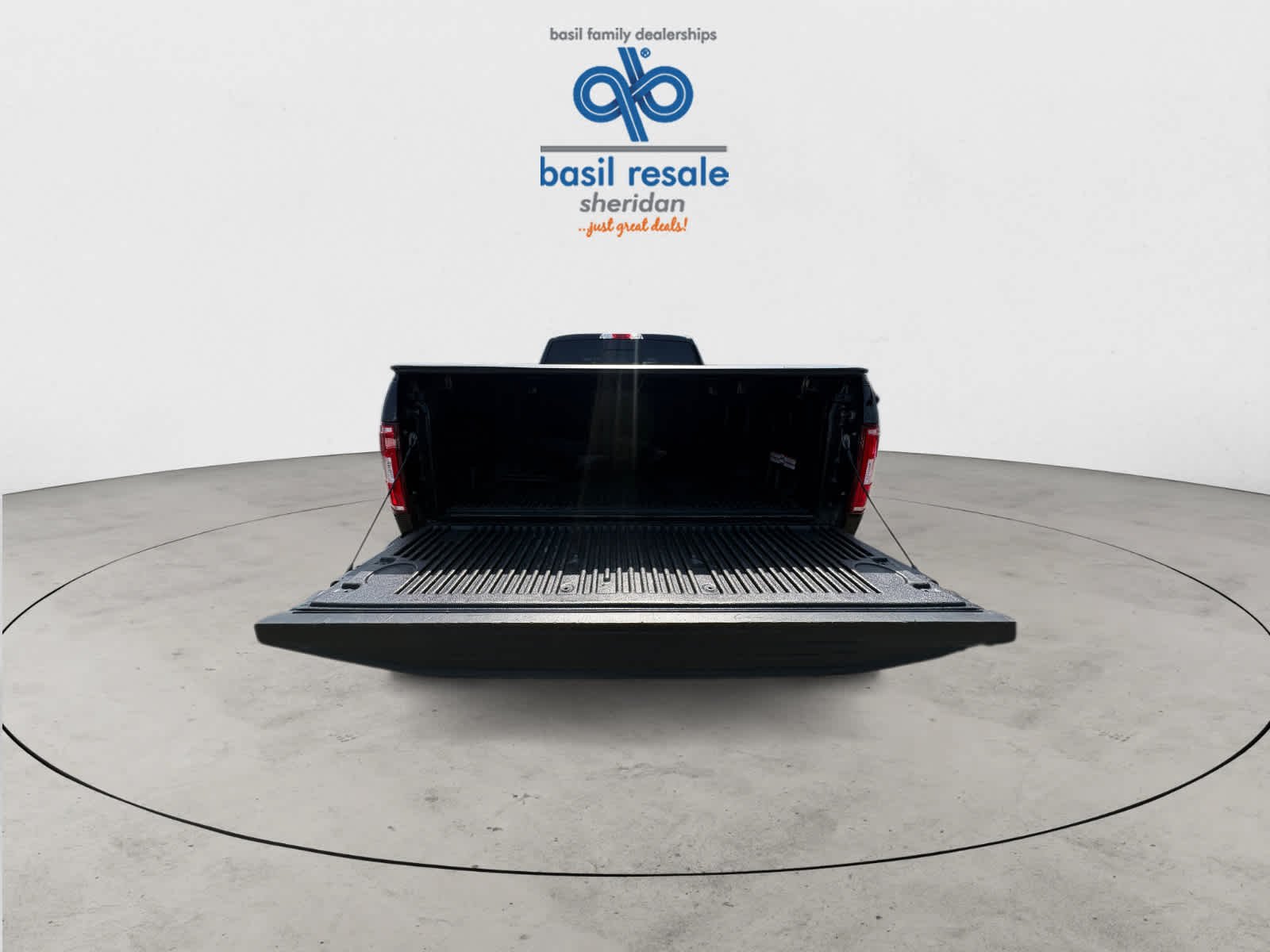 Used 2019 Agate Black Ford XLT image 25