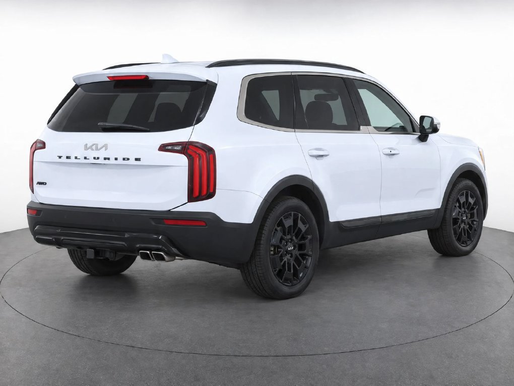 Used 2022 White Kia EX image 6
